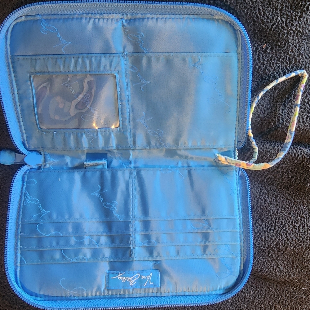 Vera Bradley Capri Blue purse and matching wallet/wristlet - Picture 7 of 7
